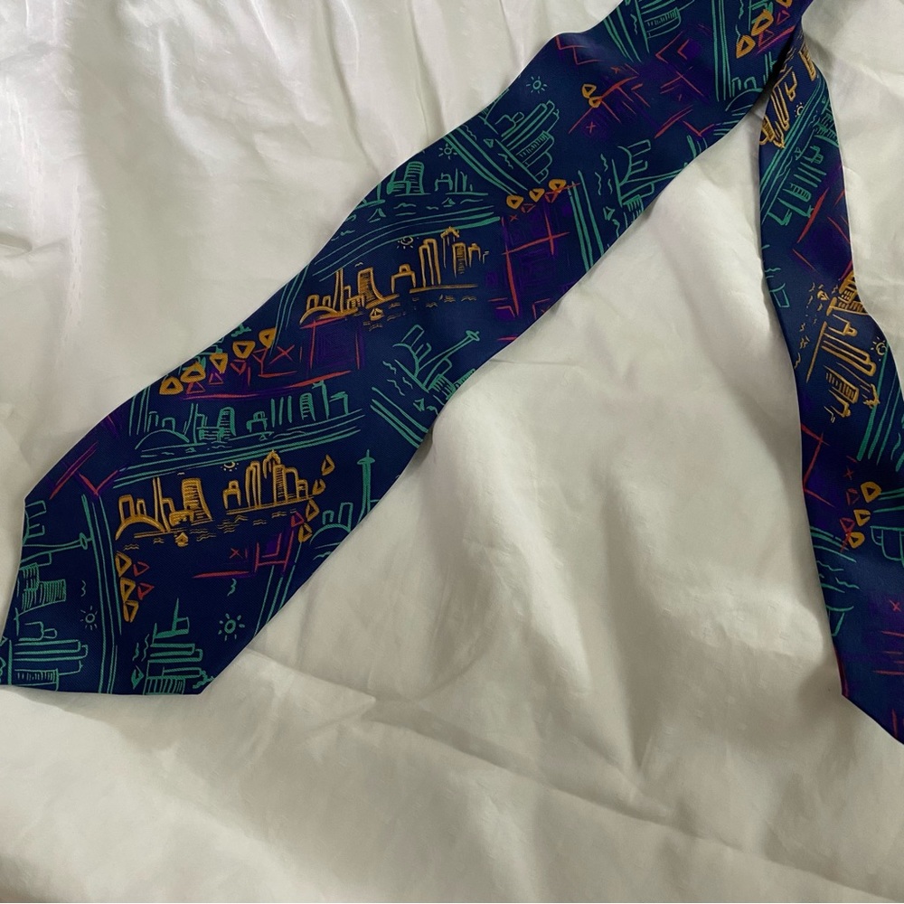 City of Toronto tie